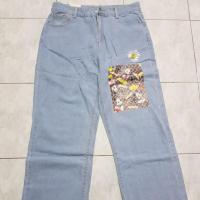 ราคา กางเกงยีนส์ขายาว งานปักดอกเดซี่ แต่งลายสกรีนหลุนส์มิกกี้เมาส์ มือ1 (3341493147)