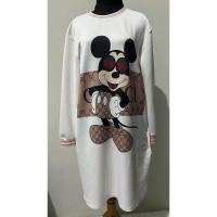 ราคา (PRELOVED) เสื้อยืด mickey gc uniqlo วัสดุเท่ๆ เรียบ (43919301023)