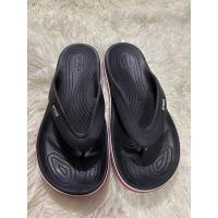 ราคา รองเท้าแตะcrocsสีดำมือสองสภาพดีมากใส่2-3ครั้ง (16728067678)