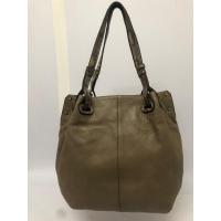 ราคา กระเป๋ามือสอง BRUNO MAGLI หนังแท้ ปั้มลาย สีน้ำตาล อะไหล่ทอง ขนาด 6 นิ้วครึ่ง ส่วนกลางกระเป๋า 16 นิ้ว พร้อมส่ง (23683527923)