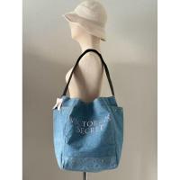 ราคา กระเป๋าสะพายข้าง แบรนด์ Victoria’s Secret ✨ (25675691039)