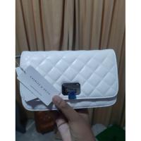 ราคา กระเป๋า Charles&Keith แท้ รุ่น woc สีขาว มือ 1 (7707027539)