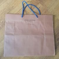 ราคา ถุงกระดาษหลุยส์ LV Louise vuitton ของแท้ (1564743432)
