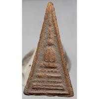 ราคา P051พระกรุวัดราชนัดดา "สมเด็จสามเหลี่ยม" (หายากมาก) พระสภาพคัดสวยคมชัด เนื้อโซนมาตรฐาน คราบกรุ (40157569198)