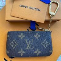 ราคา New LV Key pouch DC20 (6420705194)