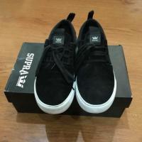 ราคา ปล่อยๆ SUPRA ที่จัสติน บีเบ้อร์ใส่ มือ2 สภาพดี พร้อม กล่อง สภาพ 95 % เบอร์ 7 us 550 บาท #SUPRA #SUPRAFLOWBLACK (1435350230)