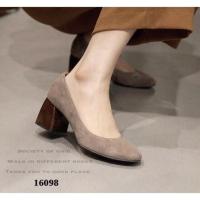 ราคา รองเท้าส้นสูง หนังกำมะหยี่ #มือสอง#ใส่ในโรงแรมครั้งเดียว (407007479)