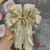 ราคา โบว์ติดกระเช้า (BB-1) ขนาด 17x22 cm. ขนาดใหญ่ ติดของขวัญ ใช้ริบบิ้นสีทอง-เงิน เนื้อทรายเกรดพรีเมี่ยม สวยหรู dt18shop (20962701038)