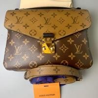 ราคา Louis Vuitton Metis reverses dc 18 (5742607985)