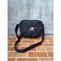ราคา NEW BALANCE กระเป๋าสะพายข้างนิวบาลานซ์ (49150802433)