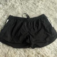 ราคา กางเกงกีฬาผ้าร่มสีดำ Adidas ป้ายติดไซส์ XL ของแท้ 100% (42609128683)