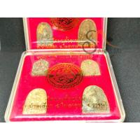 ราคา พระยอดขุนพล รุ่นกรุแตก วัดพระศรีอารย์ เป็นพระยอดขุนพล 4 พิมพ์ ยกกล่อง หลวงพ่อขันร์ (20062149249)