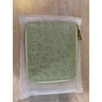 ราคา กระเป๋าหนังจระเข้แท้ ซิปรอบ สีเขียวมิ้นต์ (24813836529)