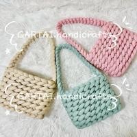 ราคา กระเป๋าไหมพรมยักษ์ผ้าร่อง กว้าง 10.5 นิ้ว สูง 8 นิ้ว สายยาว 24 นิ้ว แบบสะพายข้าง (24106812471)
