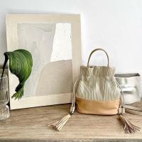 ราคา กระเป๋าสะพายข้าง/ถือ just in case ของแท้ 100% (25580101840)