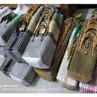 ราคา พร้อม กระเป๋าใส่กล่องข้าวสาน | กระเป๋าบอสสี่เหลี่ยม | กระเป๋าสานใบใหญ่ (49452804780)