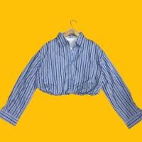 ราคา เสื้อเชิ๊ตแขนยาวจั๊มเอวลายทางสีน้ำเงิน แต่งเสื้อกล้ามข้างใน มือ1 (10869139331)