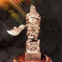 ราคา เทพเจ้ากวนอู ไม้แกะสลักไม้กฤษณางานฝีมือ ไฉ่ซิ้งเอี้กวนอูปางปราบมาร สูง15cm 木雕关公 (20695617644)
