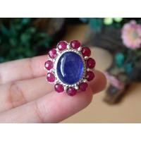 ราคา แหวนพลอยไพลิน ล้อมพลอยทับทิม ตัวเรือนเงินแท้ (17169347337)