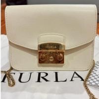 ราคา กระเป๋ามือสอง FURLA METROPOLIS MINI CROSS BODY BAG แท้% (54701948384)