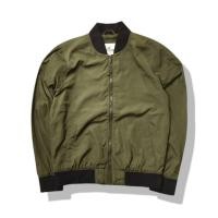 ราคา Hollister Olive Green Bomber Jacket รอบอก 44” (43853943295)