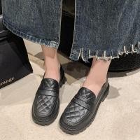 ราคา รองเท้าสีดำ รองเท้าสีขาว รองเท้าพยาบาล 2192 (27562247194)