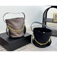 ราคา แฟชั่น Prada New Bucket Bag พร้อมสายสะพายสองเส้น ดีไซน์สำหรับกิจกรรมกลางแจ้งและออกกำลังกาย (42827699689)