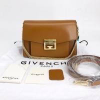 ราคา New! Givenchy GV3 Small 9” สีDesert (4551077031)