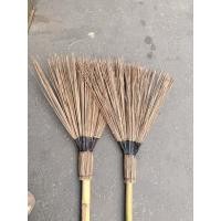 ราคา ไม้กวาดทางมะพร้าว ทำมือ ด้ามยาว120ซม แบบปลายตัด (29687640802)