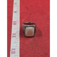ราคา แหวนพลอยงาช้างเบอร์ 10 ตัวเรือนไม่ลอกไม่ดำของแท้มีพุทธคุณหลวงพ่อเดิมวัดหนองโพสร้าง (52653379156)