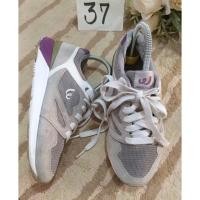 ราคา รองเท้าผ้าใบ Prospecs ของแท้ สีเทา ไซส์ 37 ราคา 120฿ (2215459647)