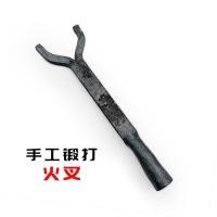 ราคา ตะเกียบไม้ฟืน ตะเกียบทำความสะอาดดิน ตะเกียบเหล็กหล่อ ตะเกียบไฟ ตะเกียบไม้ฟืน ที่คีบไฟ เตาไม้ฟืน เสื้อผ้า ตะเกียบไม้ฟืน WFBT (47904058890)