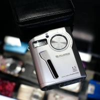 ราคา กล้องดิจิตอล Fuji Finepix 1700z Rare (21395012527)