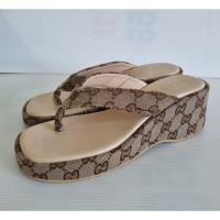 ราคา รองเท้าลาย Gucci มือสอง เบอร์ 36 (28614099487)