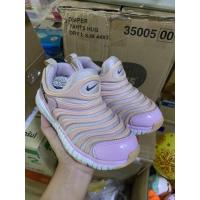 ราคา รองเท้าผ้าใบเด็ก Nike Free มือสองของแท้ งานปี 2018 ขนาดเท้า 18CM (7252127803)