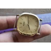 ราคา นาฬิกา Vintage มือสองญี่ปุ่น PLAYBOY Y481 5280 QUARTZ ผู้ชาย ทรงกลม กรอบทอง หน้าทอง 30มม (26715048670)