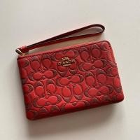 ราคา Coach แท้ ✔️พร้อมส่ง กระเป๋าคล้องมือ S 1 ซิป | Coach Corner Zip Wristlet in Signature Leather (6022456827)