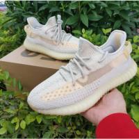 ราคา Adidas originals Yeezy Boost 350 V2 " light " yellow-white ของแท้ 100% (19781114564)
