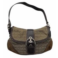 ราคา กระเป๋า Coach Signature C hobo bag มือสอง ผ้าลายตัวC สะพายไหล่ล้างสีน้ำตาล (7899020404)