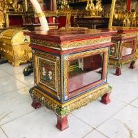 ราคา ตู้บริจาคไม้ แกะสลัก สีดำ-แดง ขนาด 40x30x44 ซม.ตู้รับบริจาค กล่องรับบริจาค ตู้ไม้แกะสลัก ถวายวัด (13359817321)