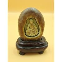 ราคา หินมงคลแท้จากจีน แกะเป็นพระยูไล พร้อมฐานไม้ สูง 12.5 ซม.ประมาณ 20 ปี (22171975482)