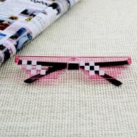 ราคา แว่นตา Thug Life Pointed 6 Dot (สีชมพู) (40963524386)
