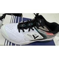 ราคา VICTOR รองเท้ากีฬาแบดมินตัน รุ่น P9200 HANG มือสอง size 43EU (28261602909)