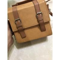 ราคา กระเป๋าสะพายข้าง สีน้ำตาล (5082714958)