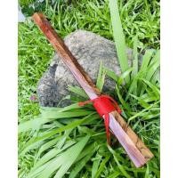 ราคา Gold ไม้คมแฝกซ่อนเล็บ ทำจากไม้พยุง ยาวประมาณ 70cm (24377244811)