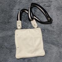 ราคา กระเป๋าสะพาย Bally crossbody ราคาเน็ท (21951324966)