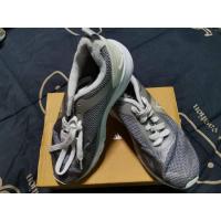 ราคา แท้100%Le coq baguette.ไซส์38.5ของแท้100%สีเงินตัดทอง(มือสอง) (11088853854)