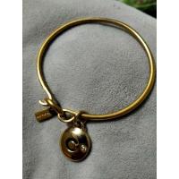 ราคา ส่งต่อกำไลข้อมือ Coach พร้อม charm ตัว C (23583296644)