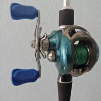 ราคา เบ็ดตกปลา พร้อมรอกและเหยื่อปลอท (2675472691)