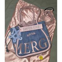 ราคา ส่งต่อ - กระเป๋า MERGE X SUPER SUN - SERENDIPITY BLOOM'A Day Bag Mini' in Blush Sky (40275306077)